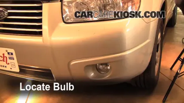 2006 Subaru Forester X 2.5L 4 Cyl. Éclairage Feu antibrouillard (remplacer l'ampoule)